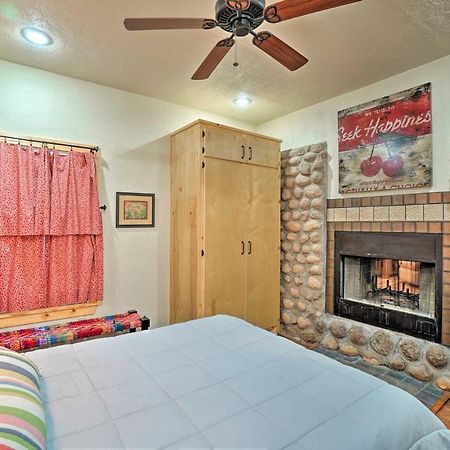 Charming Hilltop Cottage In Medicine Park! Buitenkant foto